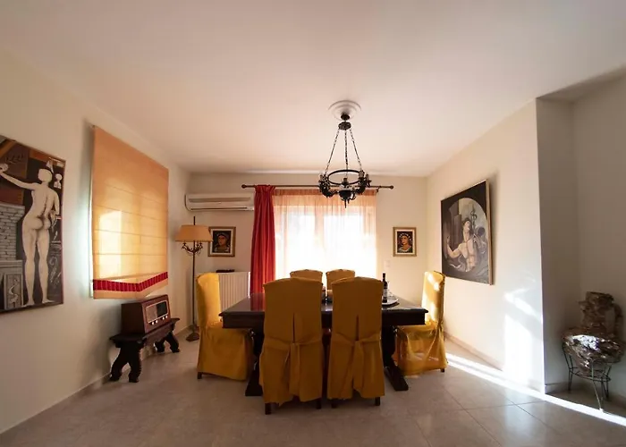 The Bird's Nest Luxury Náuplia