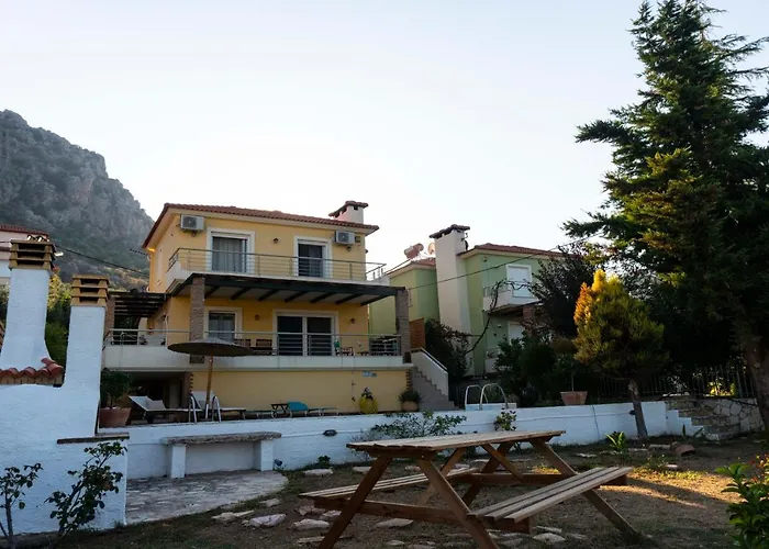 The Bird's Nest Luxury Villa *